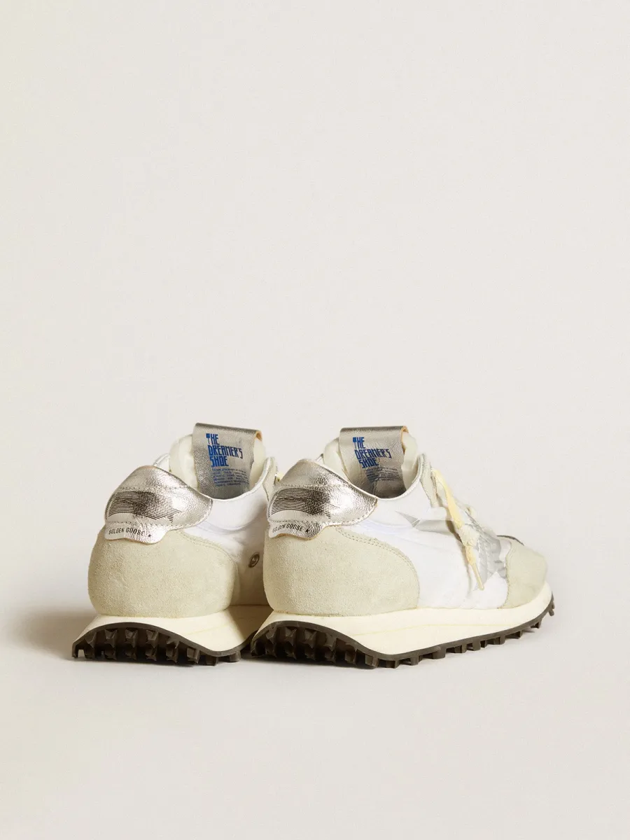 Marathon Donna con tomaia in nylon bianco e stella argento