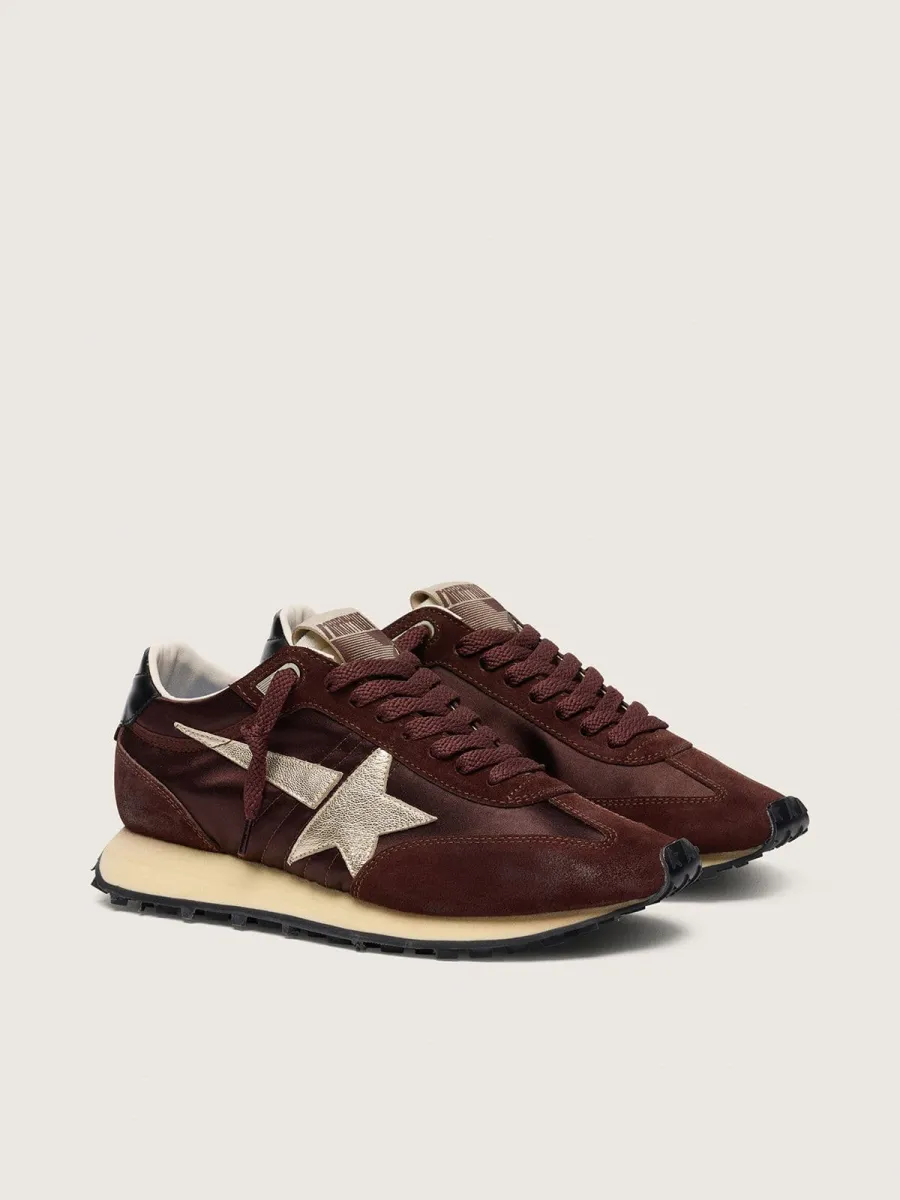 Marathon Donna con tomaia in satin color marrone e stella in pelle platino