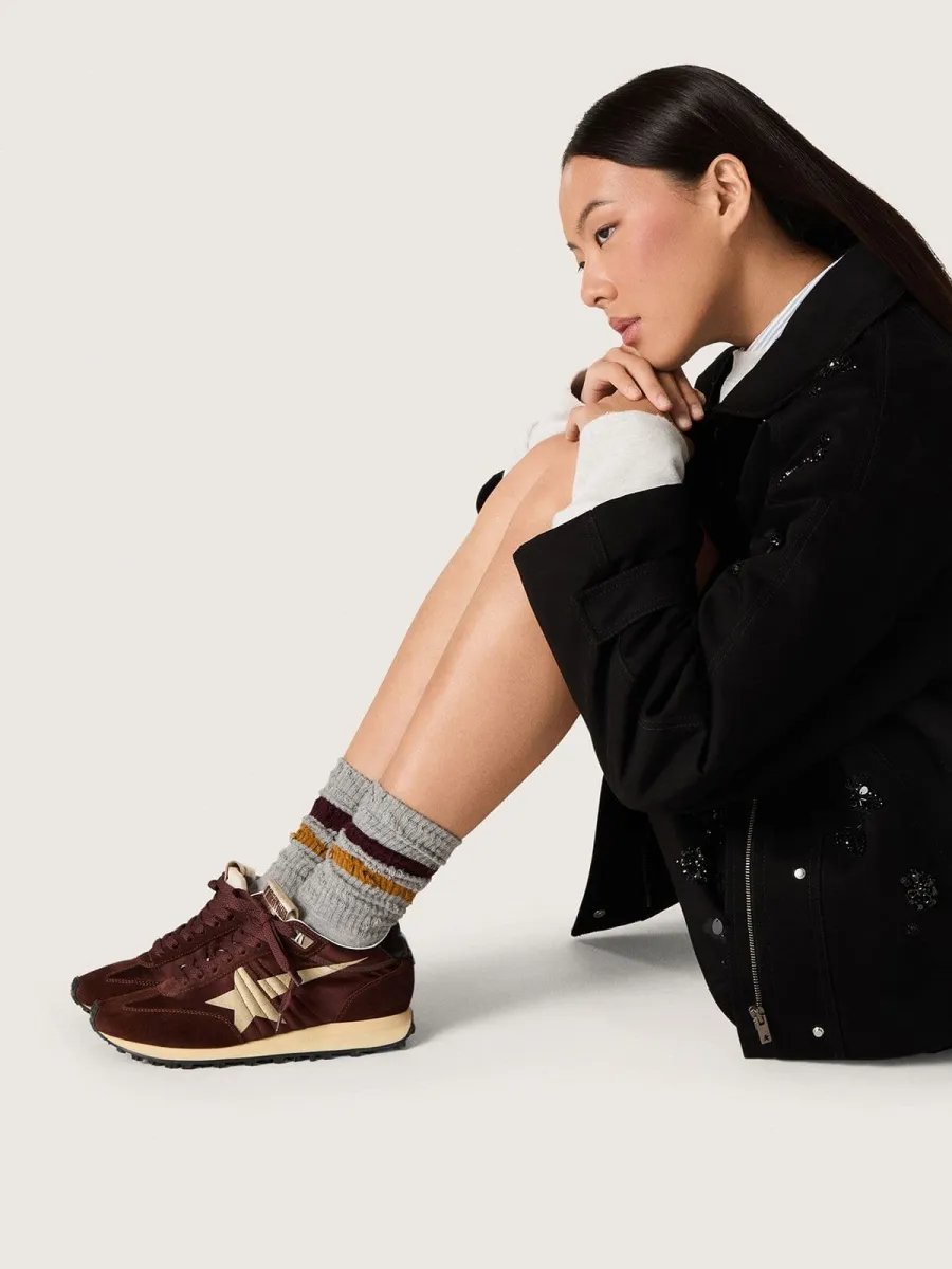 Marathon Donna con tomaia in satin color marrone e stella in pelle platino