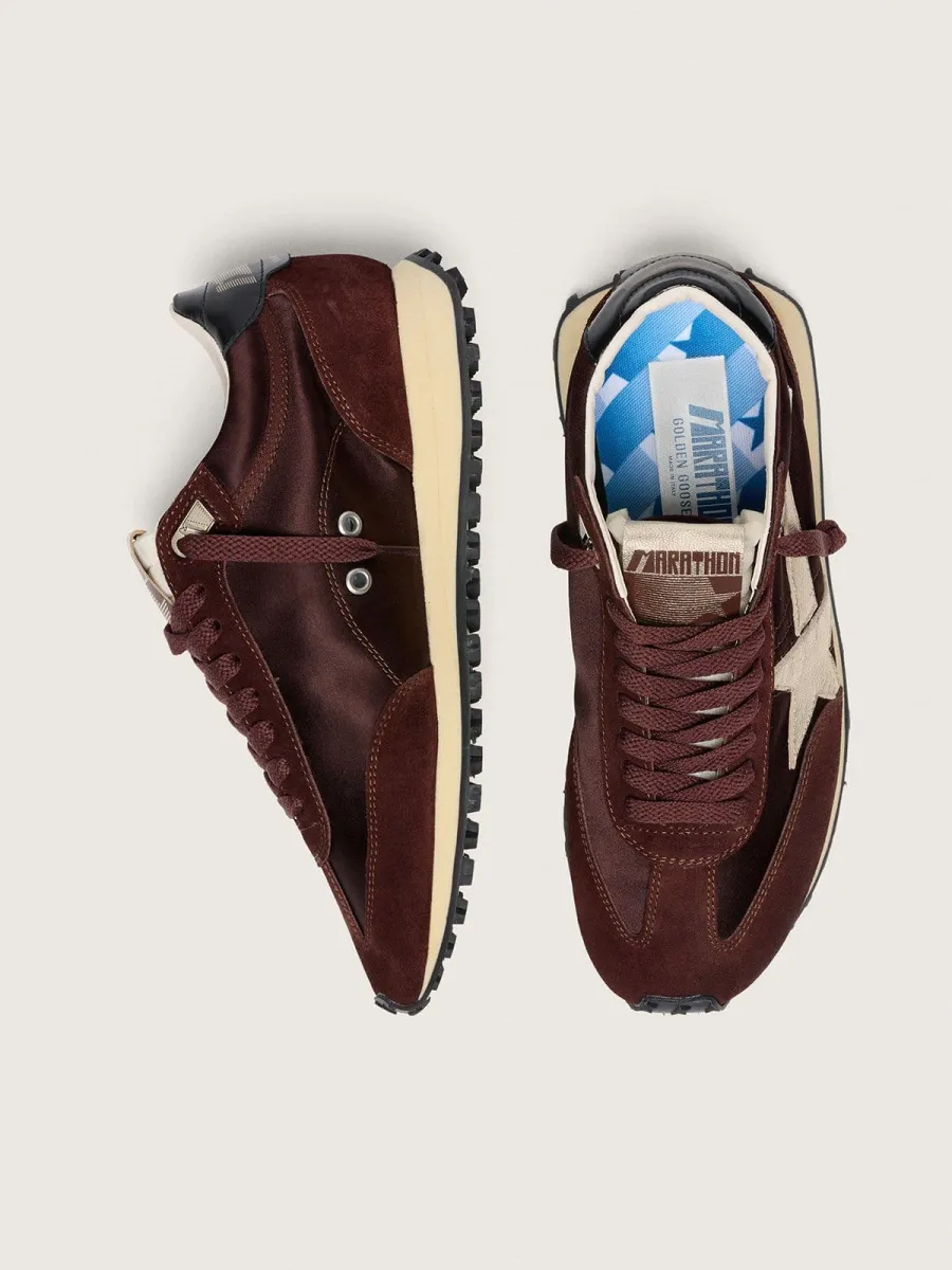 Marathon Donna con tomaia in satin color marrone e stella in pelle platino