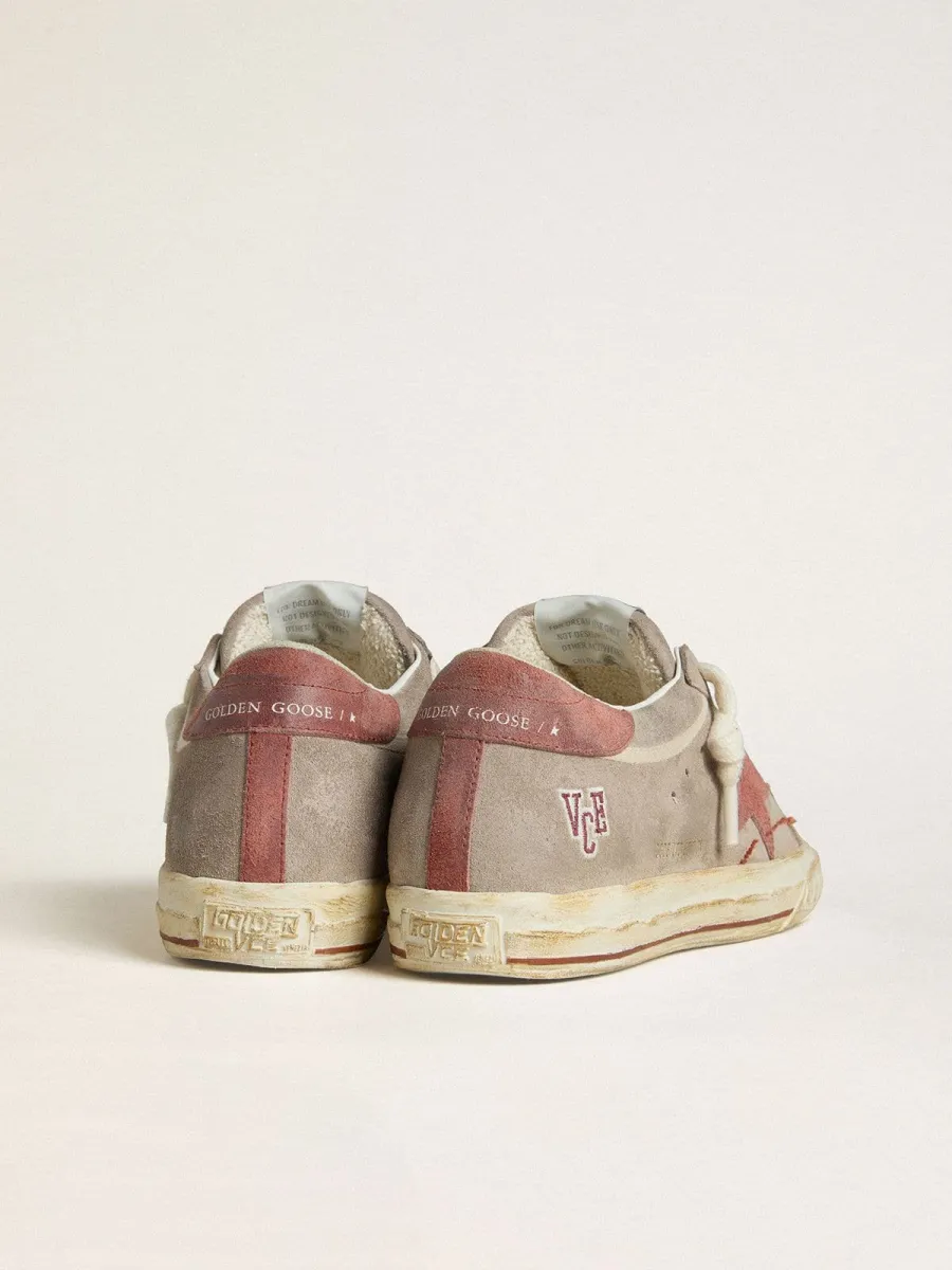 Super-Star Donna LTD in suede grigio con stella e talloncino in suede cerato rosso