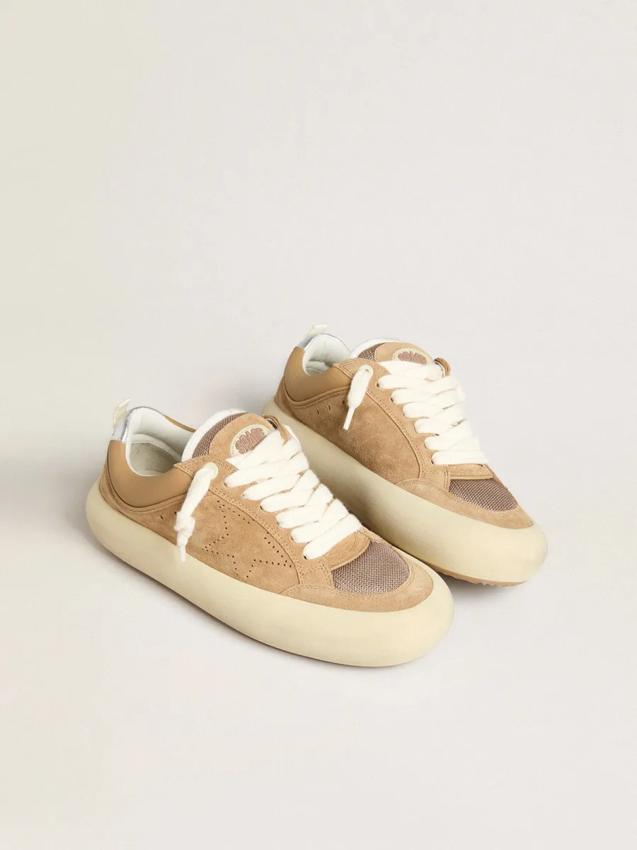 Space-Star Cube Donna in suede tabacco con stella traforata