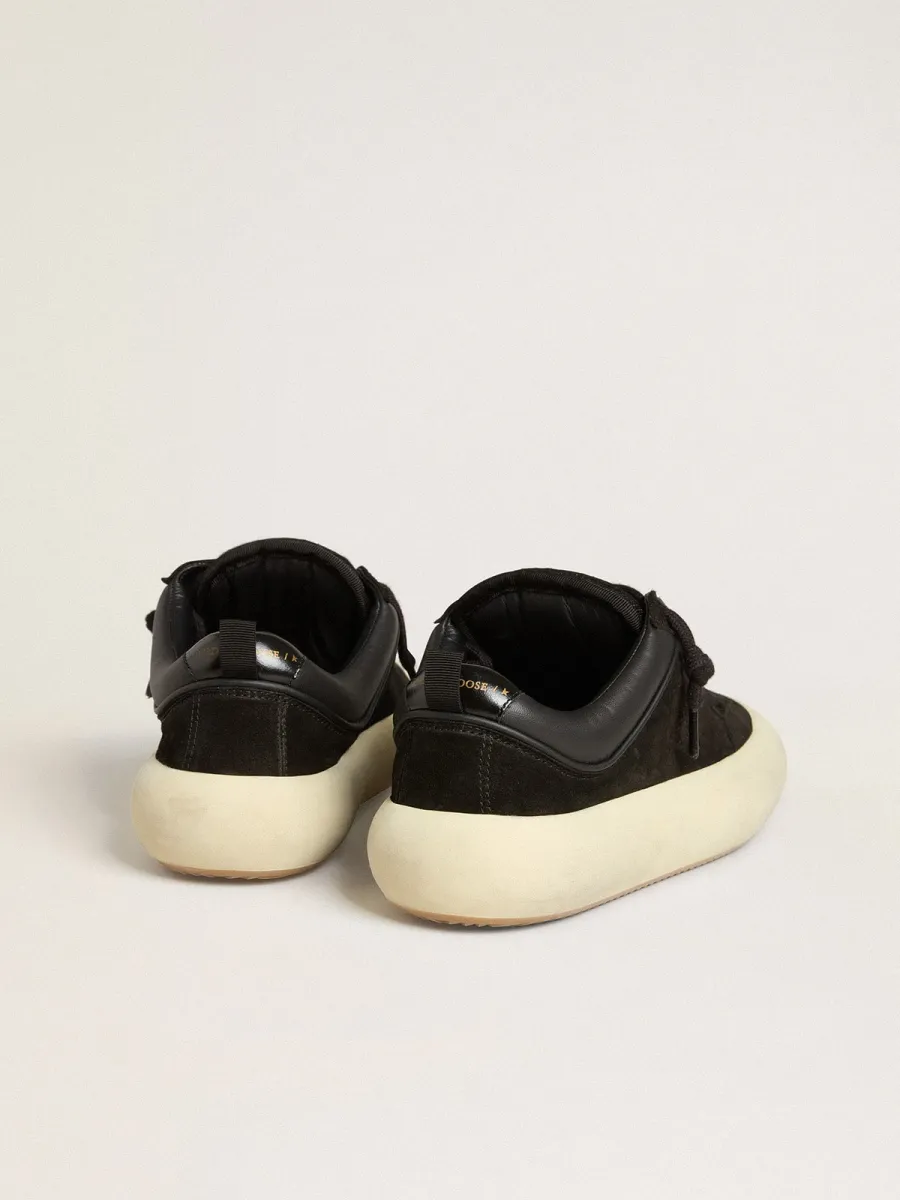 Space-Star Cube Donna in suede nero con stella traforata
