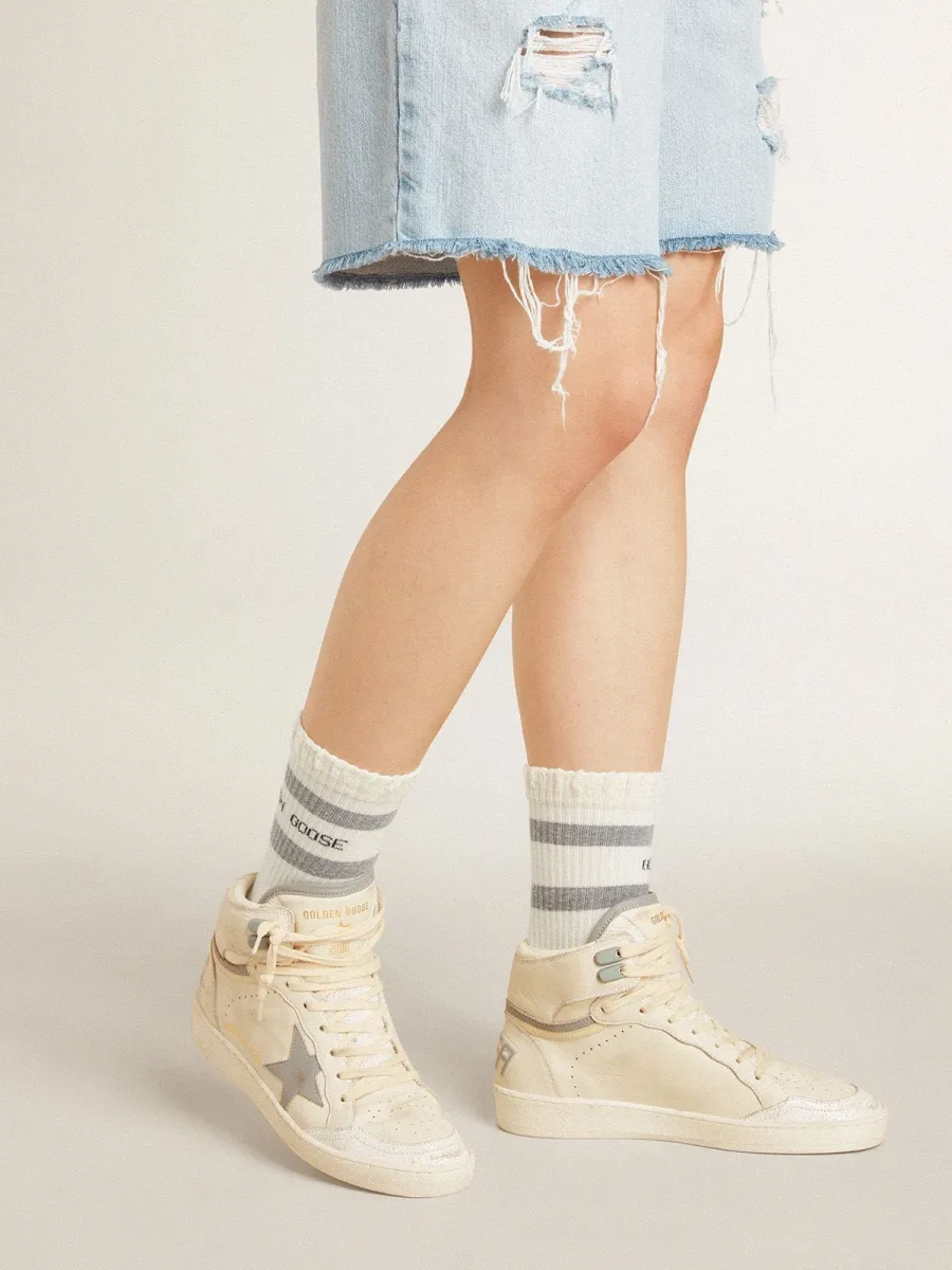 Sky-Star Donna in pelle con stella in pelle azzurra e talloncino bianco
