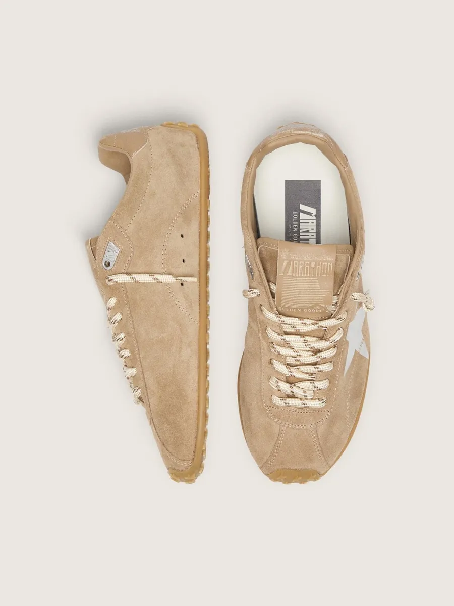 Marathon Speed Donna con tomaia in suede tabacco e stella color argento
