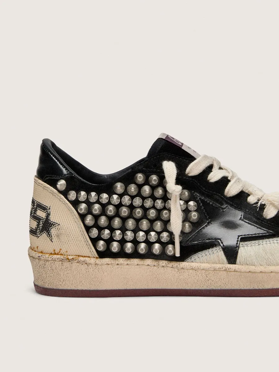 Ball Star Donna LAB in suede nero con borchie e stella in pelle lucida nera