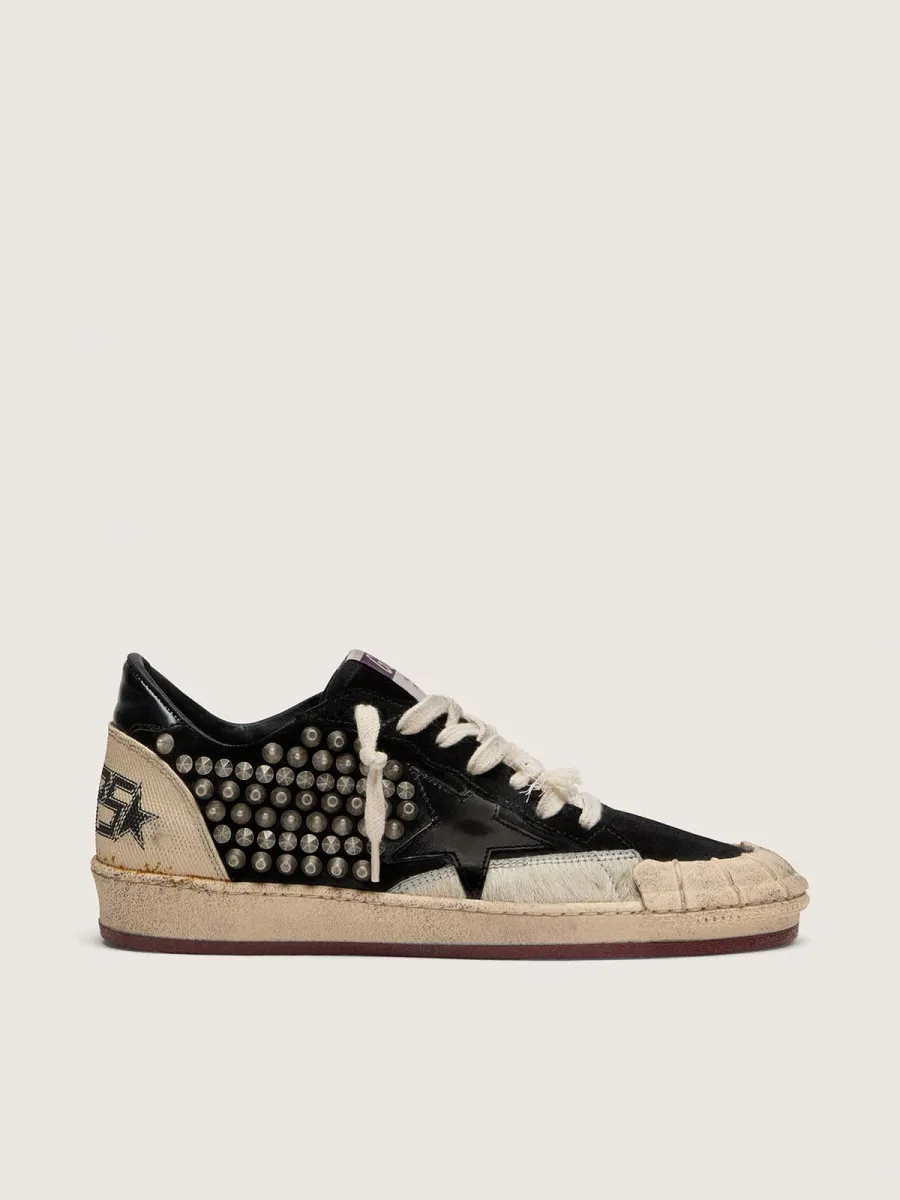 Ball Star Donna LAB in suede nero con borchie e stella in pelle lucida nera