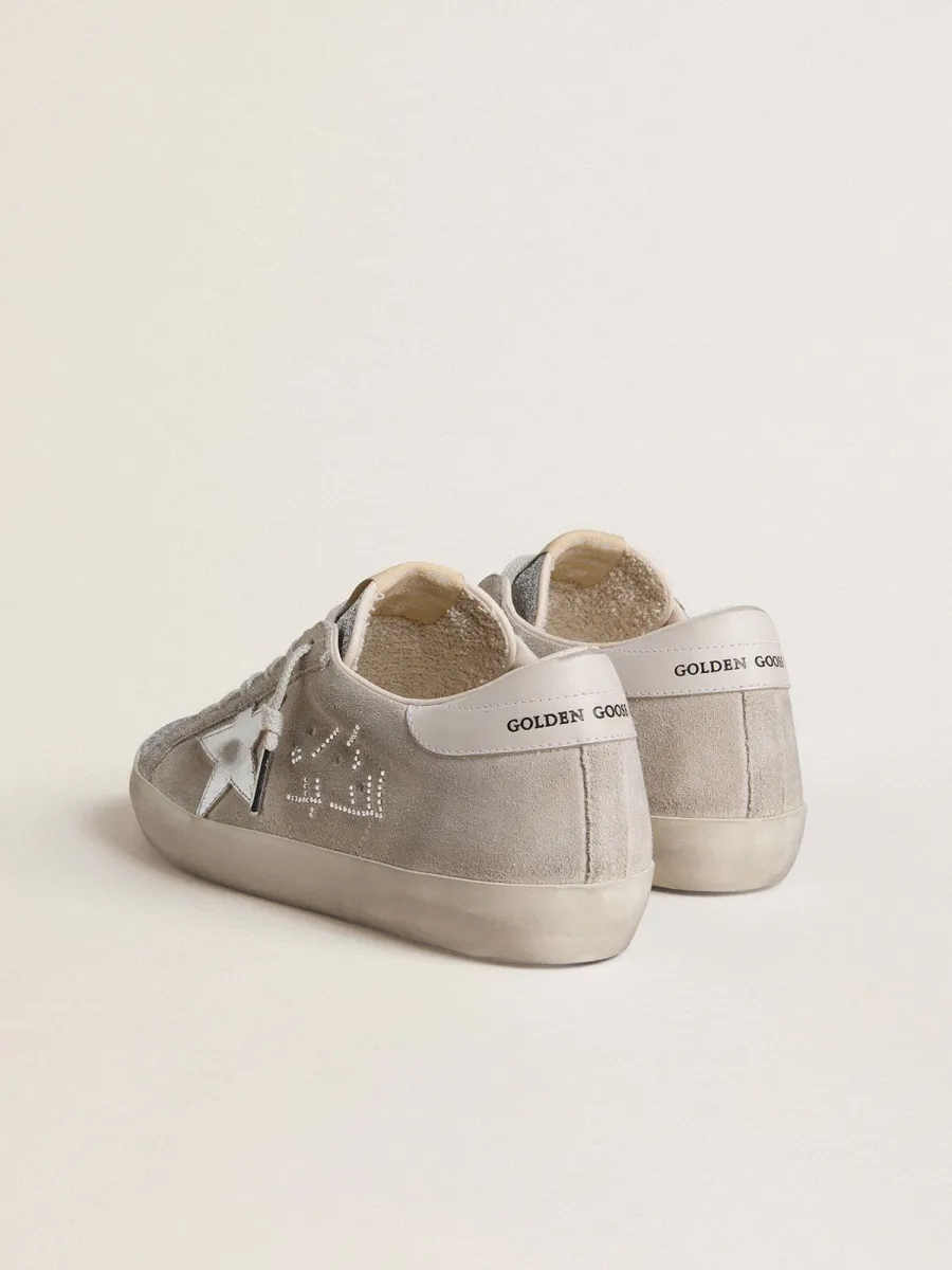 Super-Star Donna LTD in suede grigio con stella in pelle laminata e linguetta in cristalli Swarovski