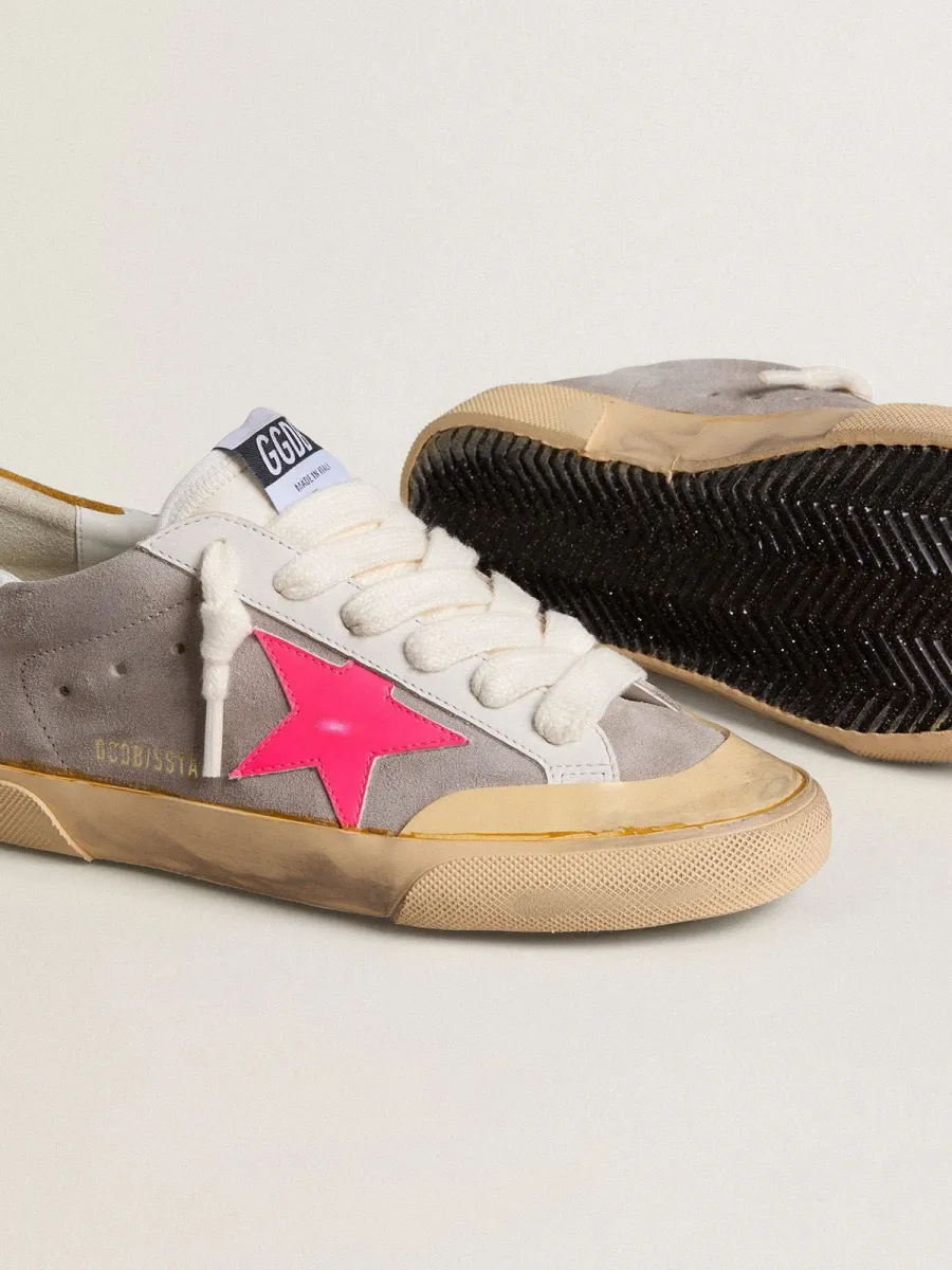 Super-Star Donna in suede tortora con stella in pelle fucsia e talloncino in suede ocra