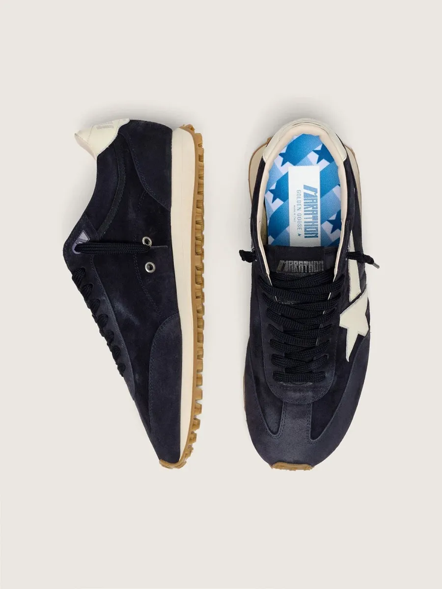 Marathon Donna in suede blu scuro con stella e talloncino in pelle