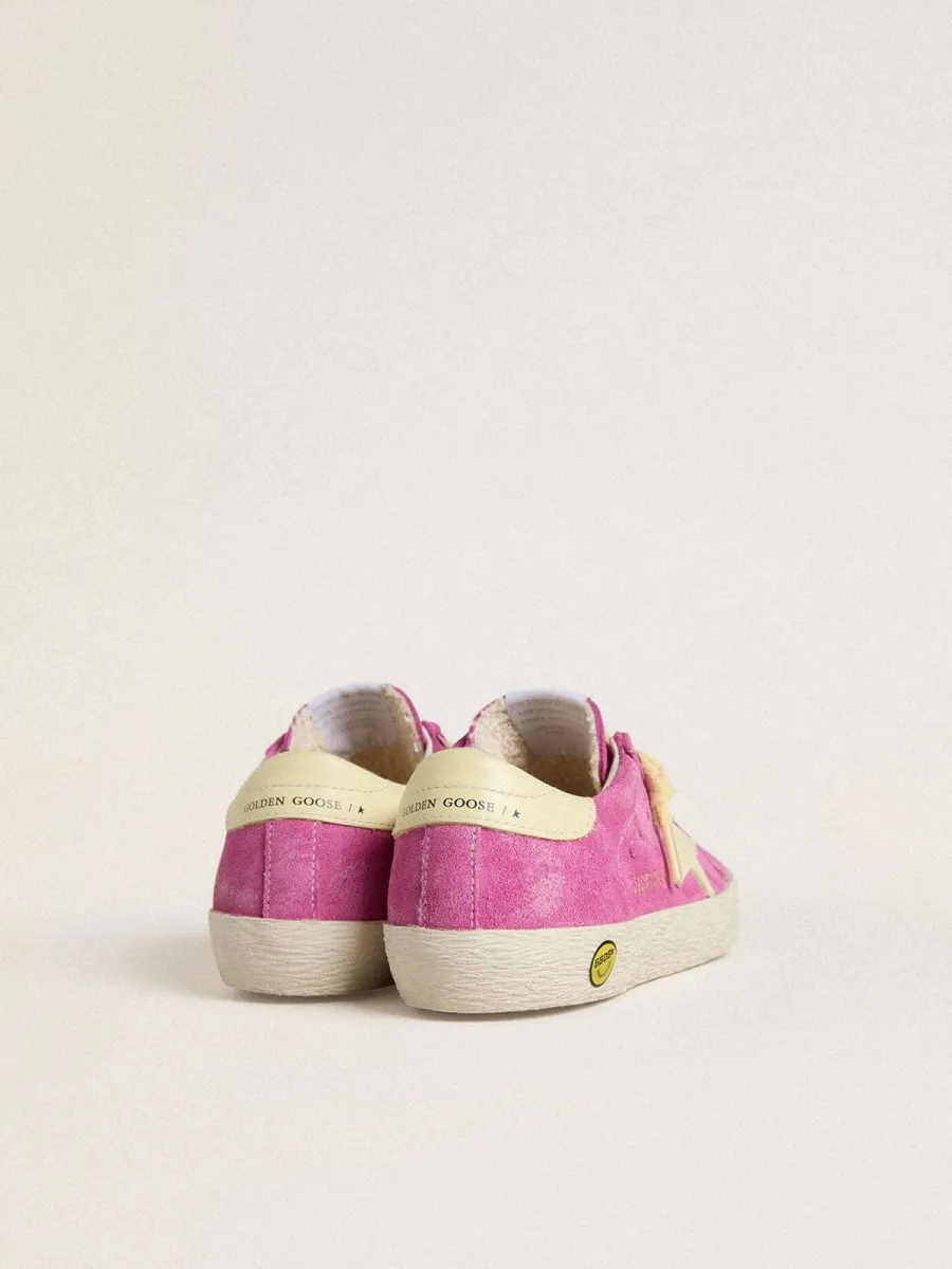 Super-Star Young in suede rosa con stella e talloncino giallo chiaro