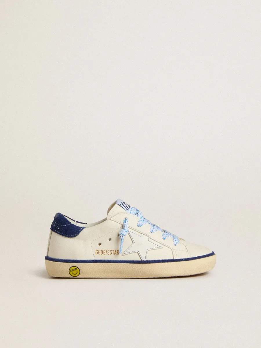 Super-Star Young in pelle bianca e talloncino in suede blu