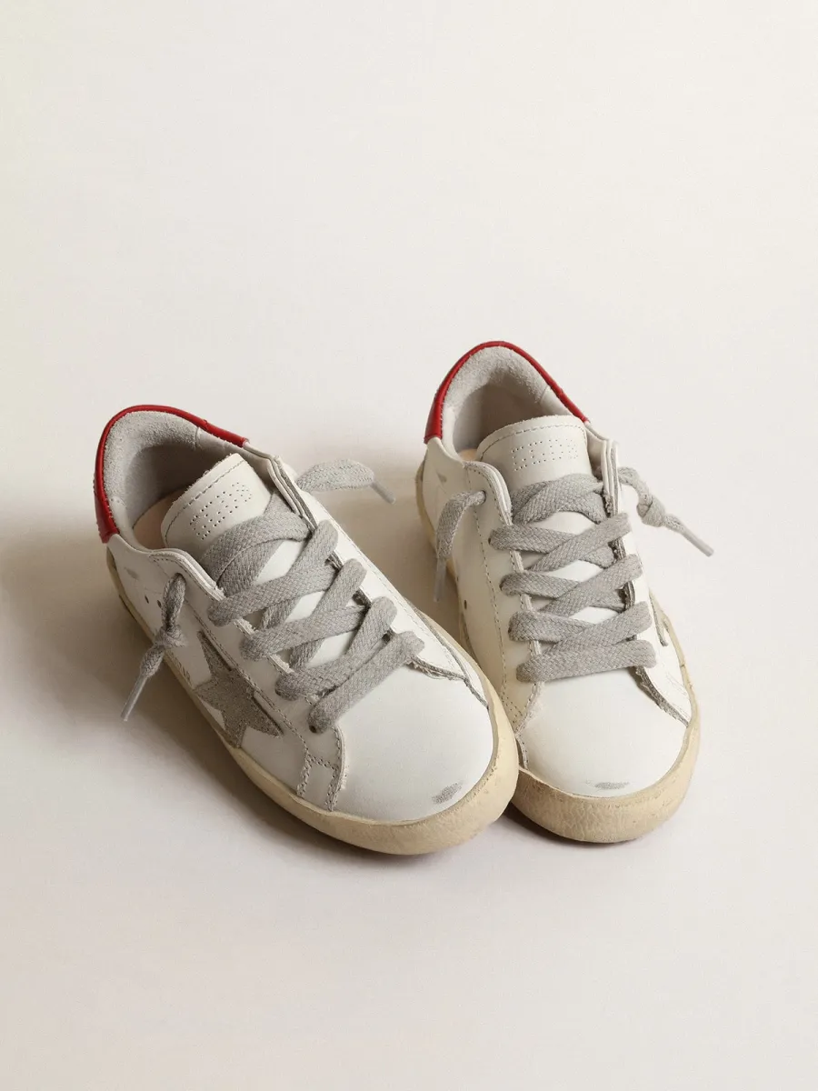 Super-Star Young con stella in suede e talloncino in pelle rossa