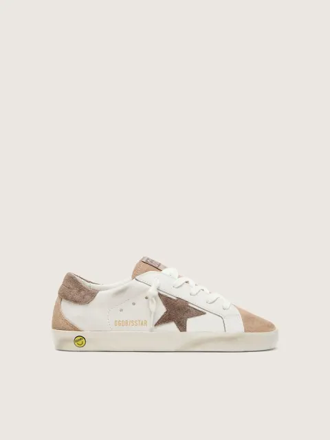Super-Star young in pelle bianca con stella in suede grigio scuro e inserti in suede beige