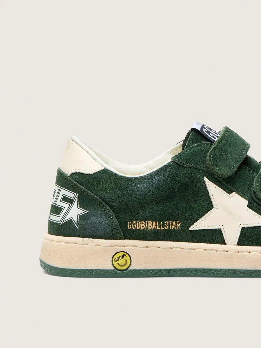 Ball Star Young in suede verde bosco con stella e talloncino in pelle color crema