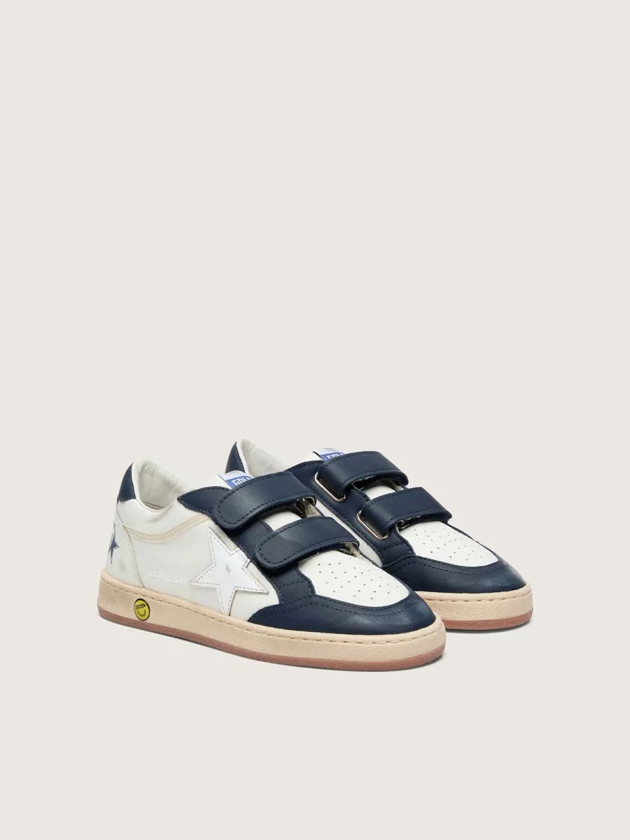 Ball Star young in pelle bianca con stella in pelle laminata argento e inserti in pelle blu scuro