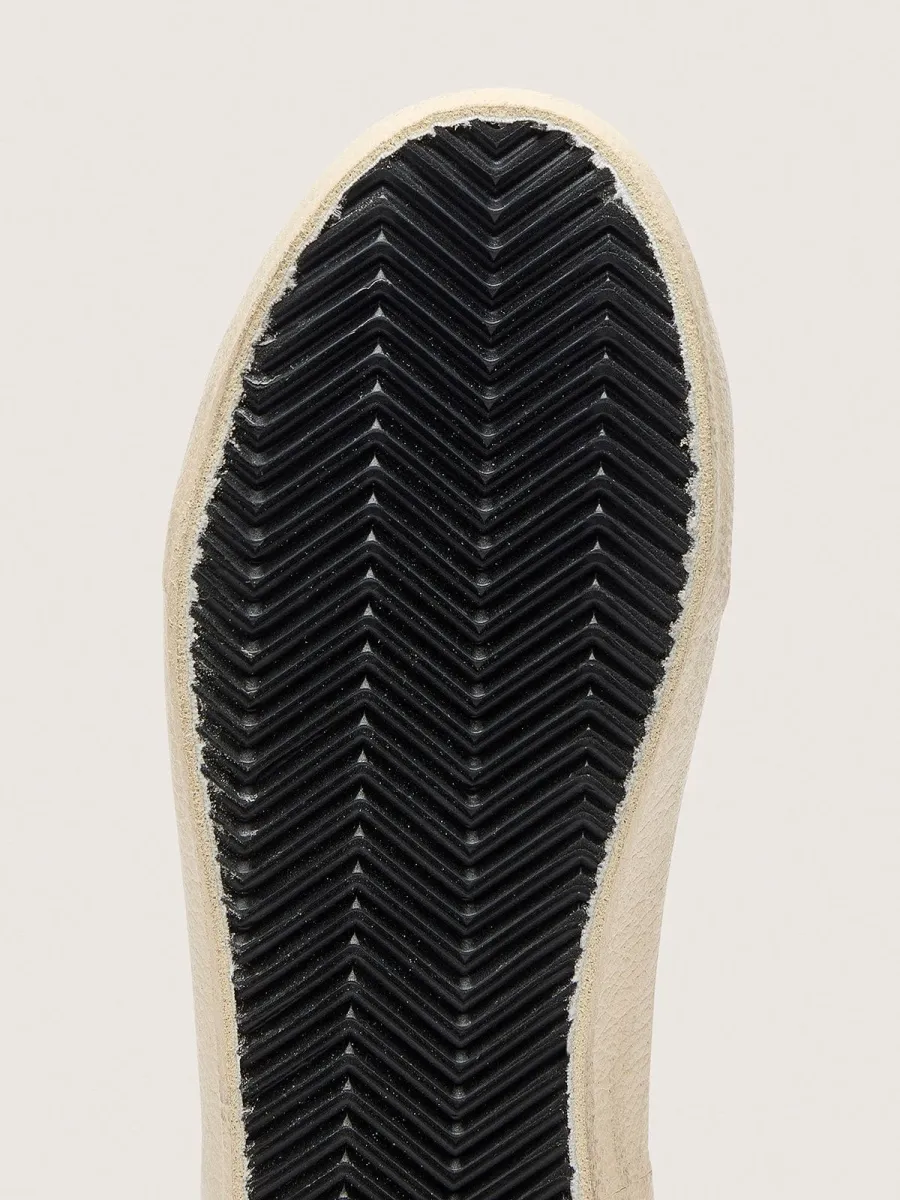 Old School Young con stella in pelle nera e inserti in suede beige e verde