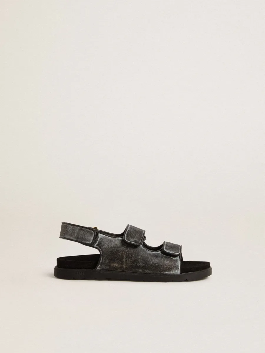 Sandali Noa Young in pelle nera distressed