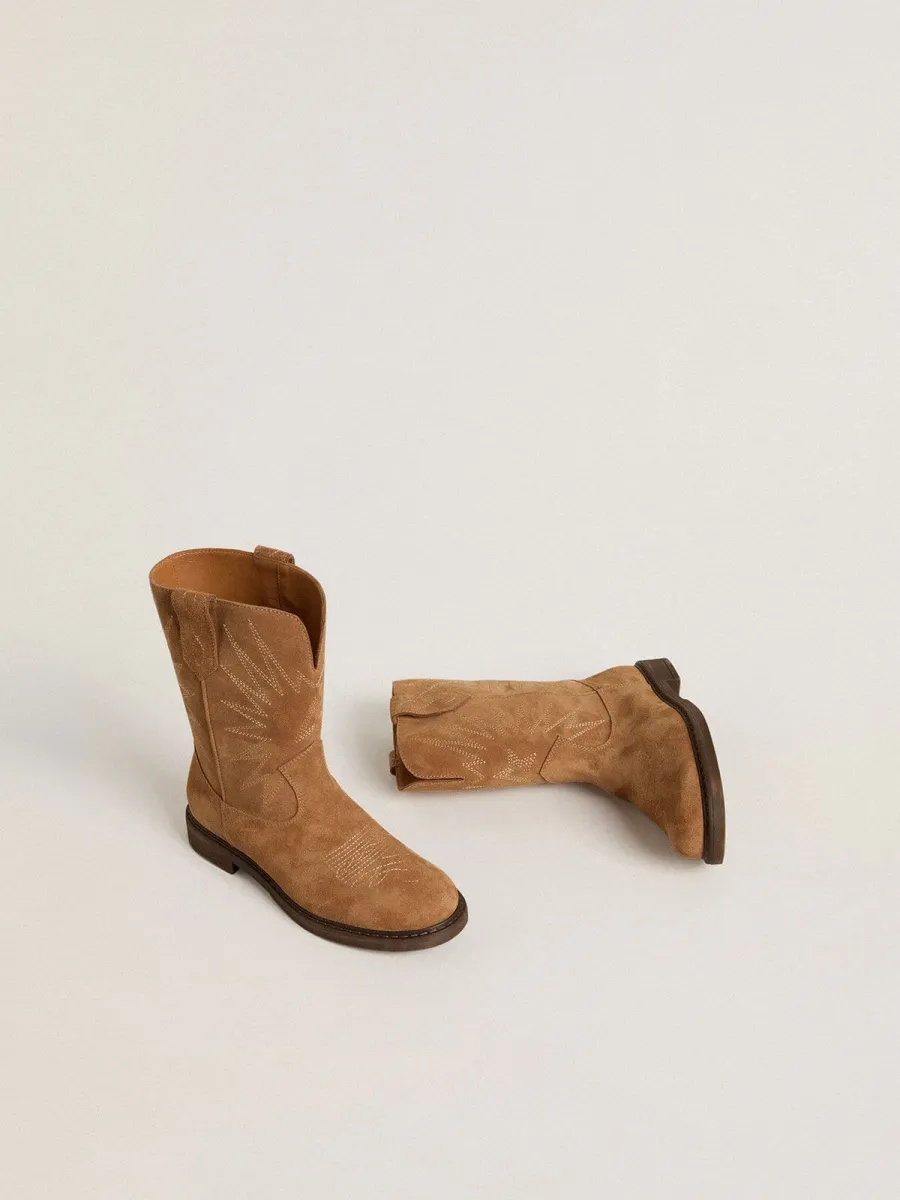 Stivali Wish Young in suede cammello con ricamo a stella