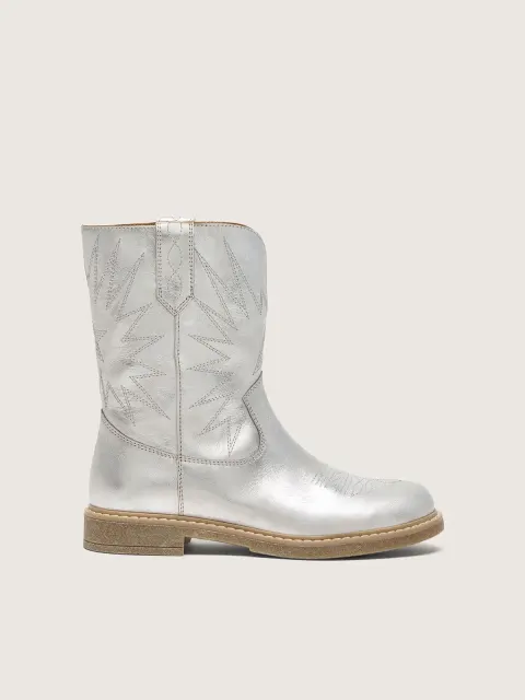 Stivali Wish Young in pelle laminata argento con ricamo a stella