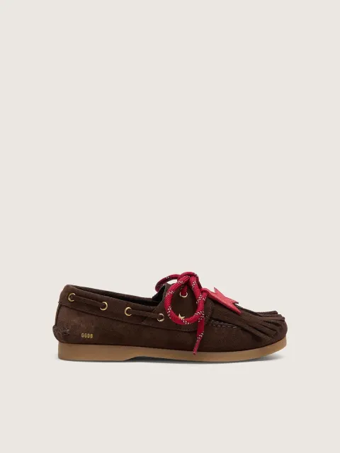 Mocassino Cruise young in suede marrone con frange in suede ton sur ton e lacci rossi